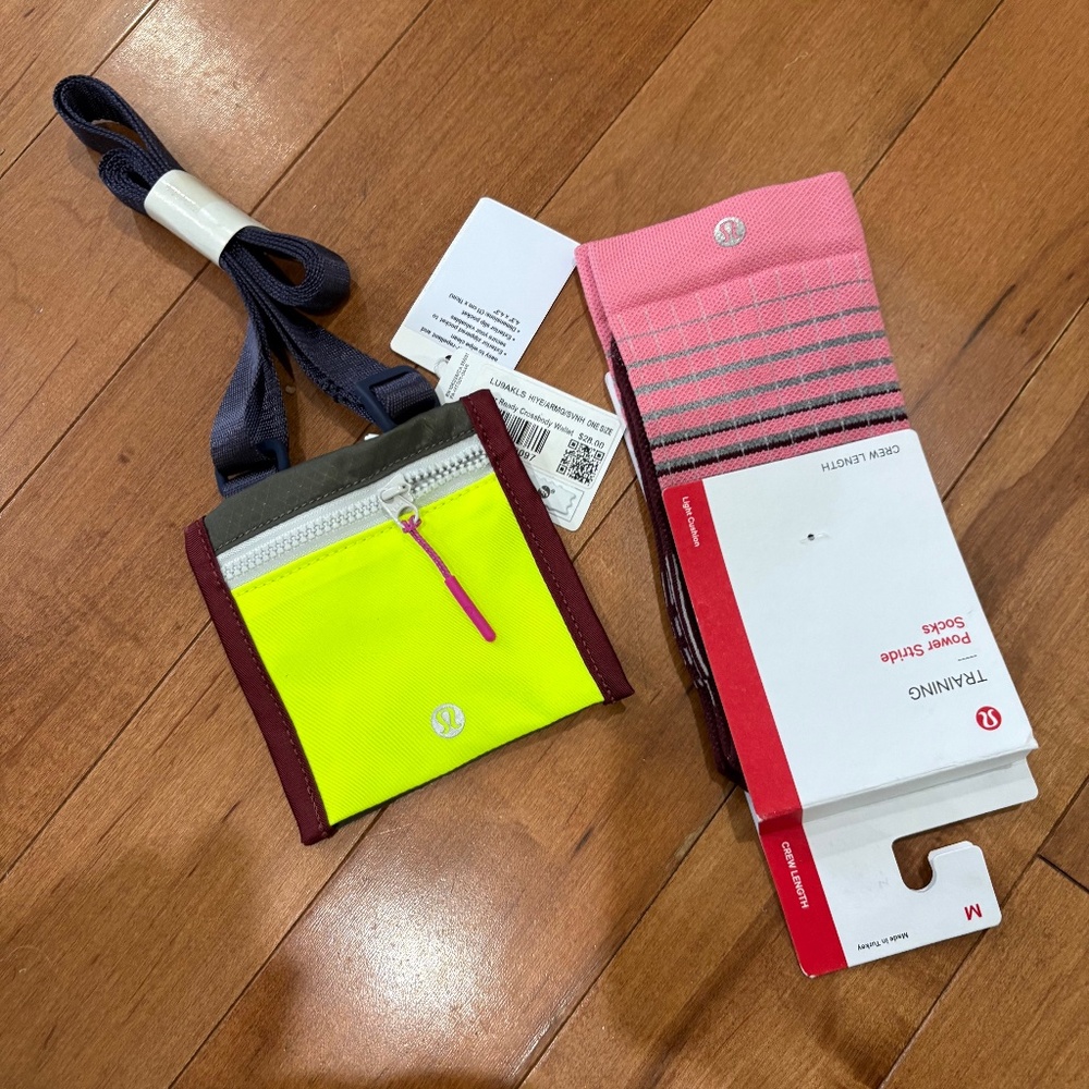 Lululemon Everest crossbody wallet and power stride socks set